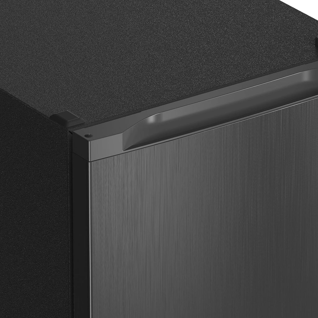 Congelador vertical independiente CHiQ, 145L de capacidad, congelación rápida, termostato ajustable, silencioso, puerta reversible, negro, clasificación energética E