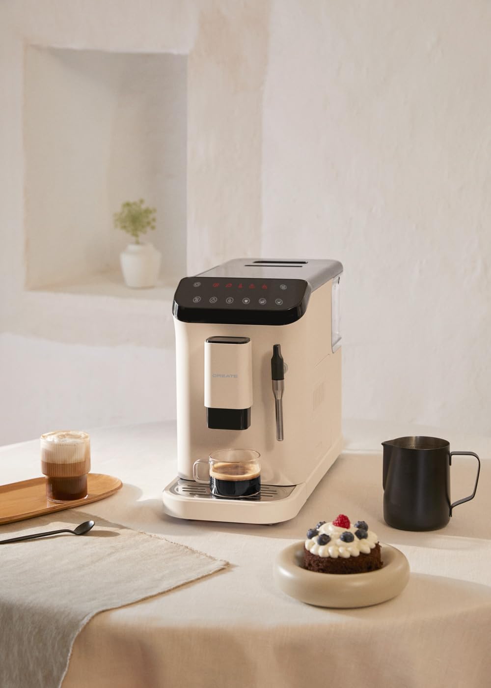 CREATE / THERA MATIC TOUCH/Cafetera superautomática blanco roto / 20 bar, tanque 1,5l, depósito para granos de café de 180g, brazo vaporizador, panel de control táctil, función autolimpieza, 1350W