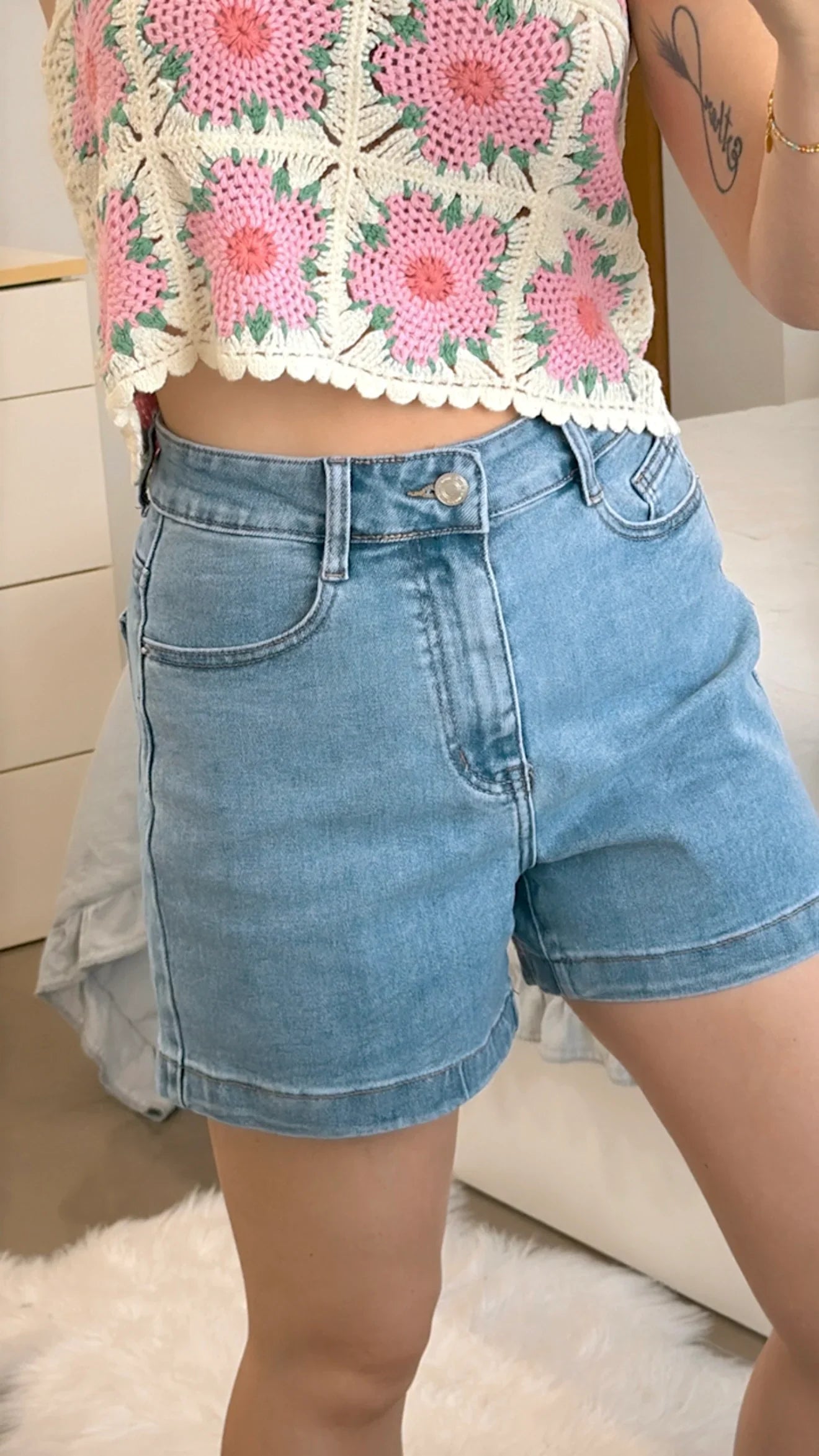 SHORT ORIGINAL