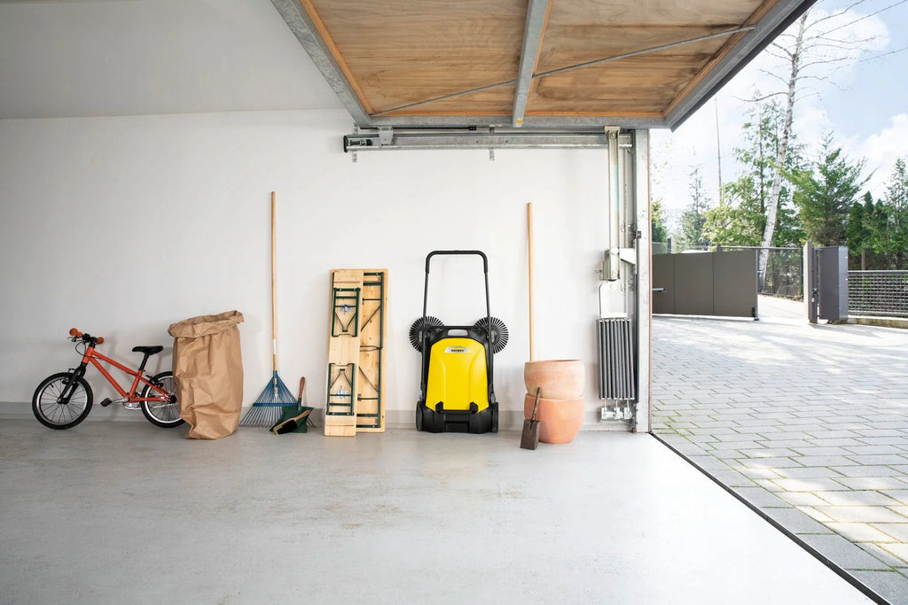KARCHER S 4 TWIN ZAMIATARKA DO KOSTKI LIŚCI RĘCZNA 2 SZCZOTKI