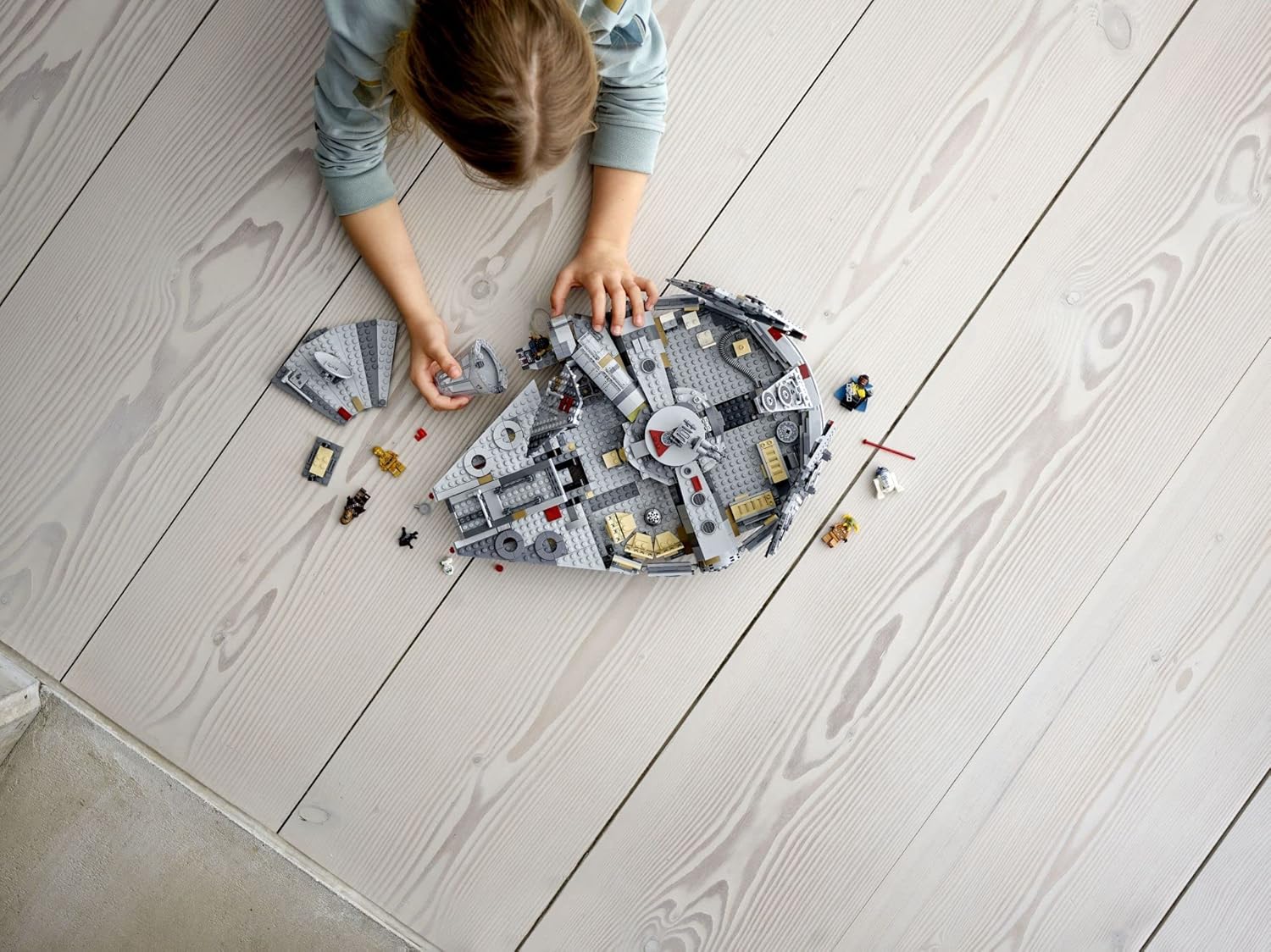 Star Wars: The Rise of Skywalker Millennium Falcon 75257 Starship Model Building Kit and Minifigures, New 2019 (1,351 Pieces)