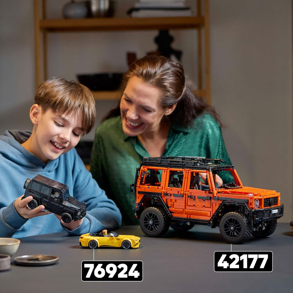 Technic Mercedes-Benz G 500 Professional Line Kit de Construcción, Maqueta de Coche Clase G para Adultos, Regalo para Hombres y Mujeres Fans de los 4x4, Decoración del Hogar 42177