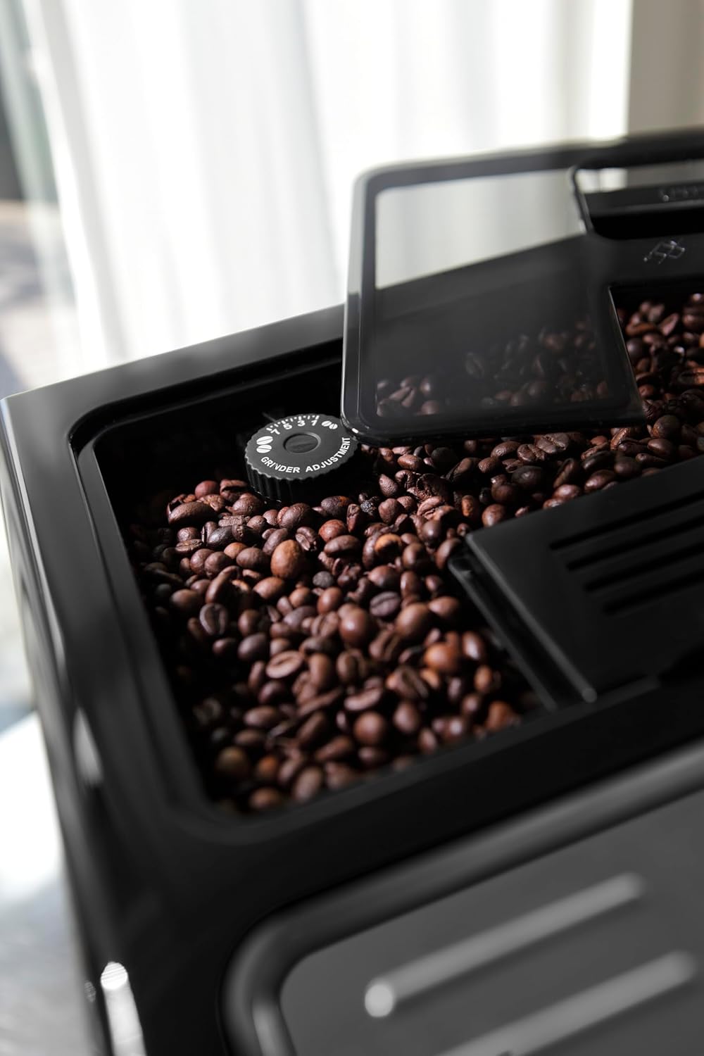 De'Longhi ECAM 44.666.B ELETTA Cappuccino, ECAM44.660.B, wysoki połysk czarny