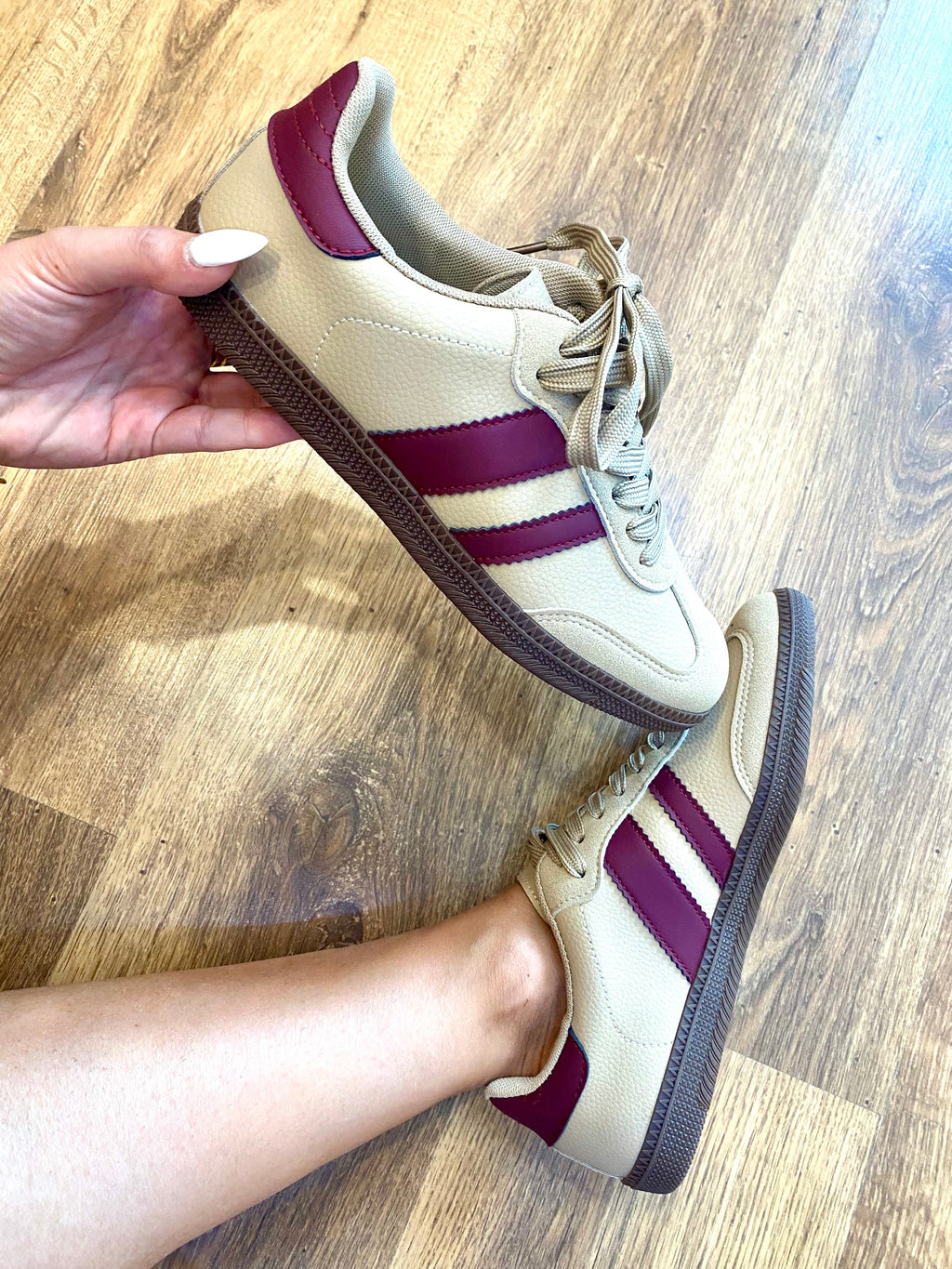 ZAPATILLA RAYA WINE