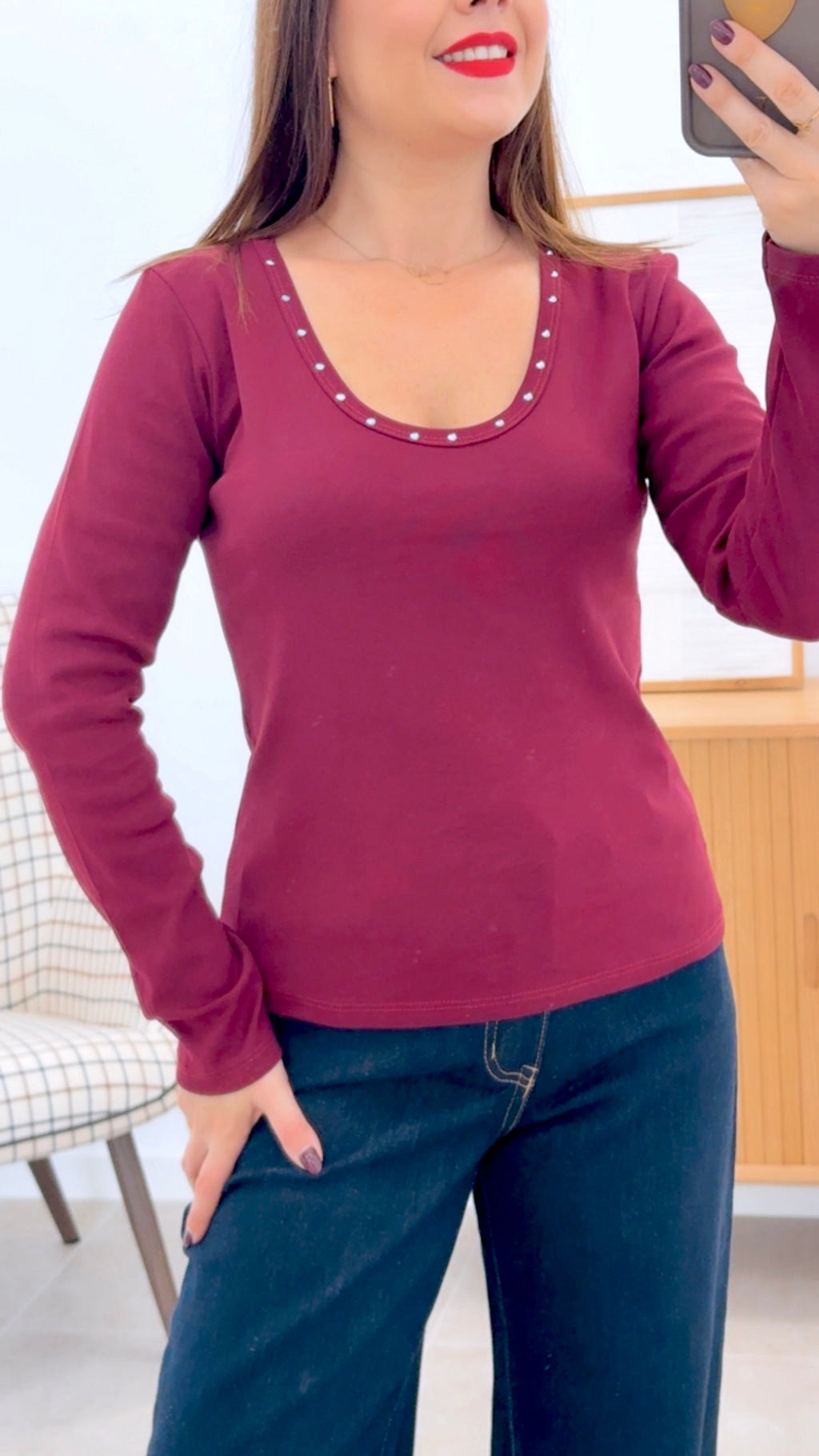 CAMISETA TACHUELAS