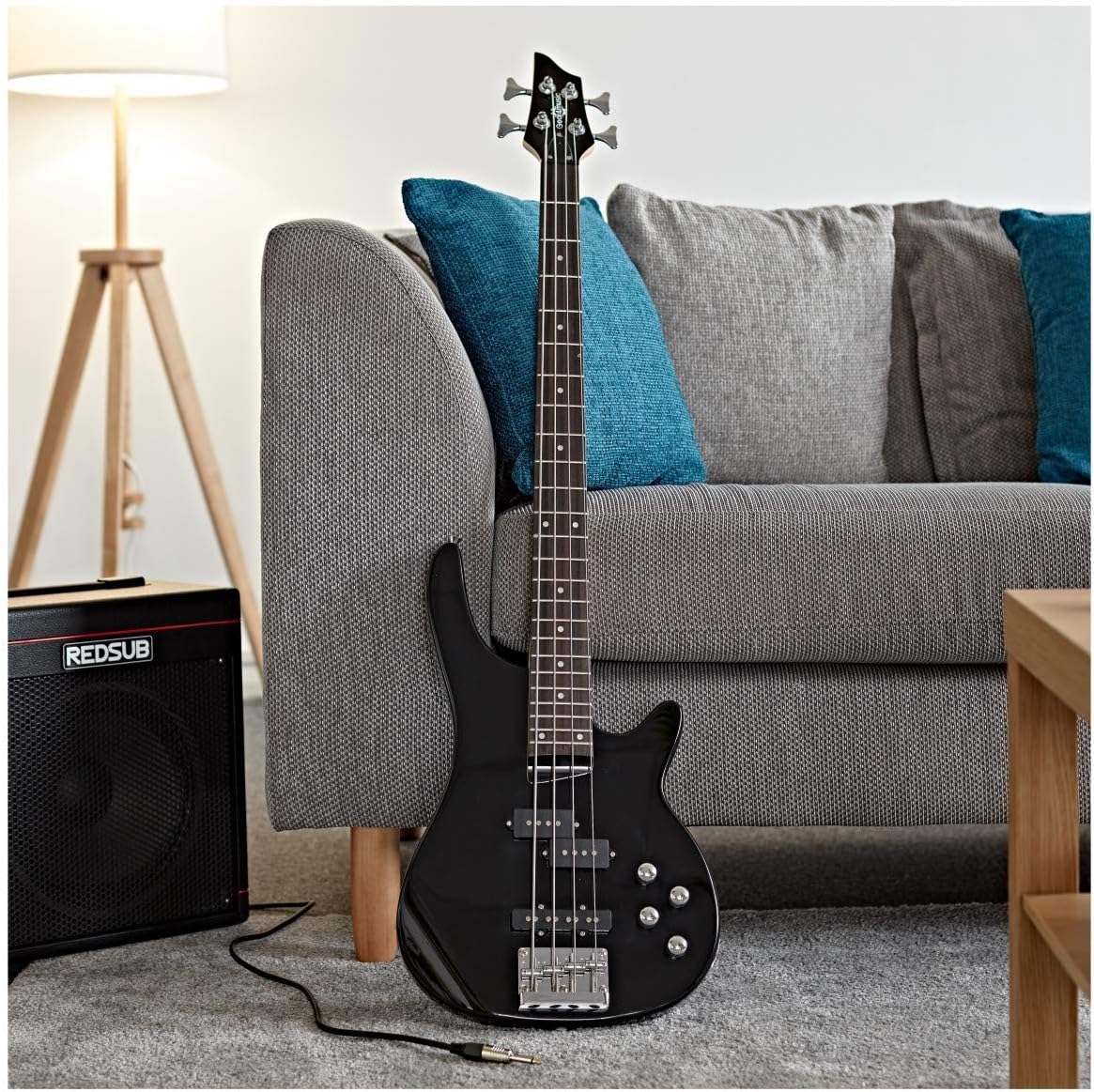 Bajo Eléctrico Con Amplificador De 15 W Chicago de Gear4music 4 Cuerdas Negro