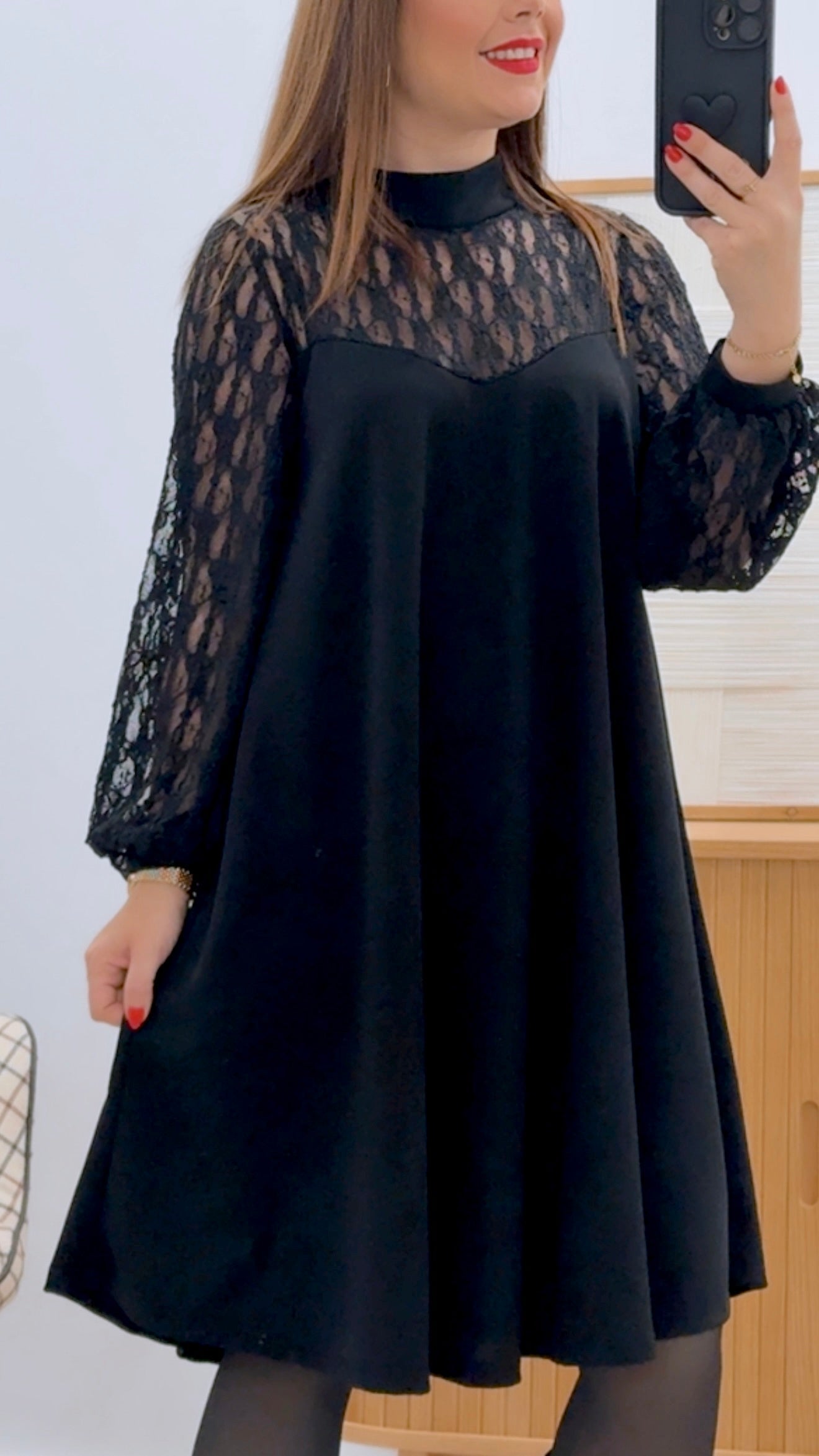 VESTIDO CALADO