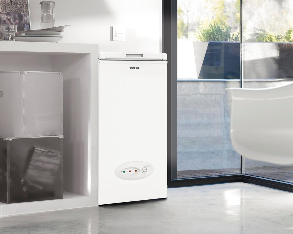 Edesa Congelador Horizontal EZH-0611, Altura 0.84 m, Termostato Ajustable, Fácil Limpieza, Alarma Integrada, Bajo Nivel Sonoro, Gran Capacidad 59 l, Potencia 60W, Color Blanco