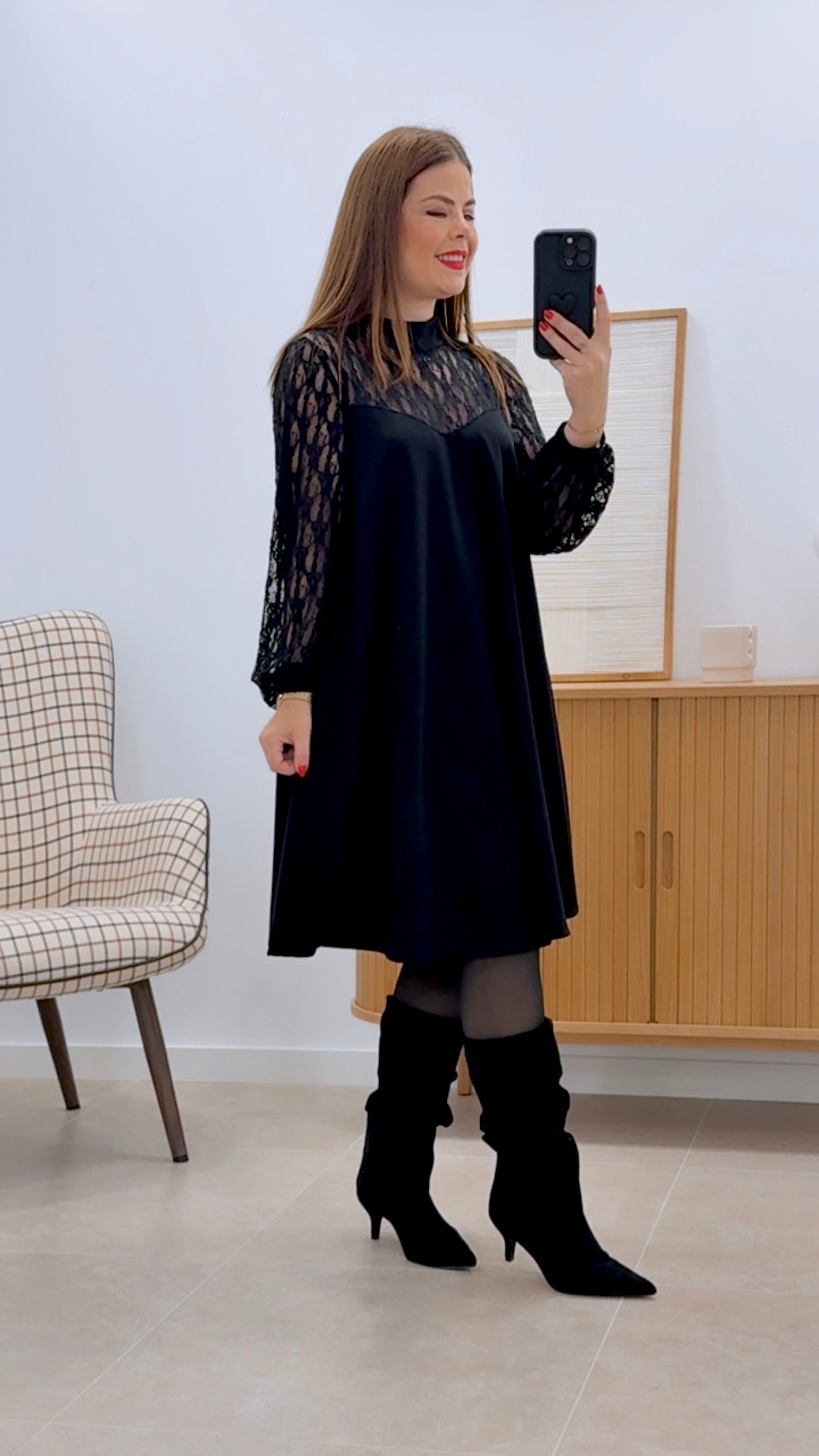 VESTIDO CALADO