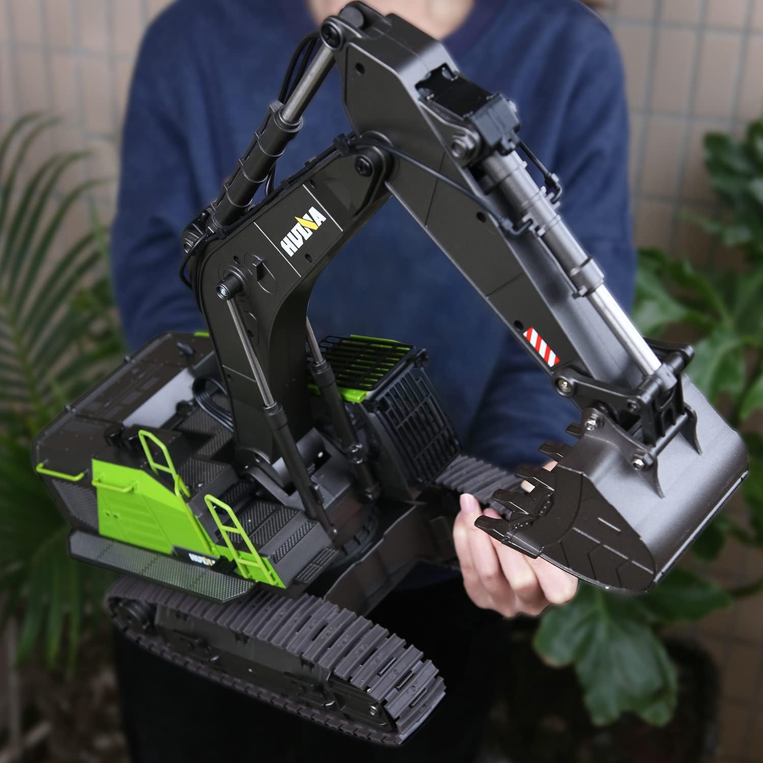 1:14 Excavadora Juguete Grande, 22 Canales Escavadoras Juguetes con todas las funciones, Excavadora Teledirigido RC +2 Baterías+3 Accesorios, Juguetes RC Pala, Gruas de Juguetes Niño 4 6 8 10 14+ Años