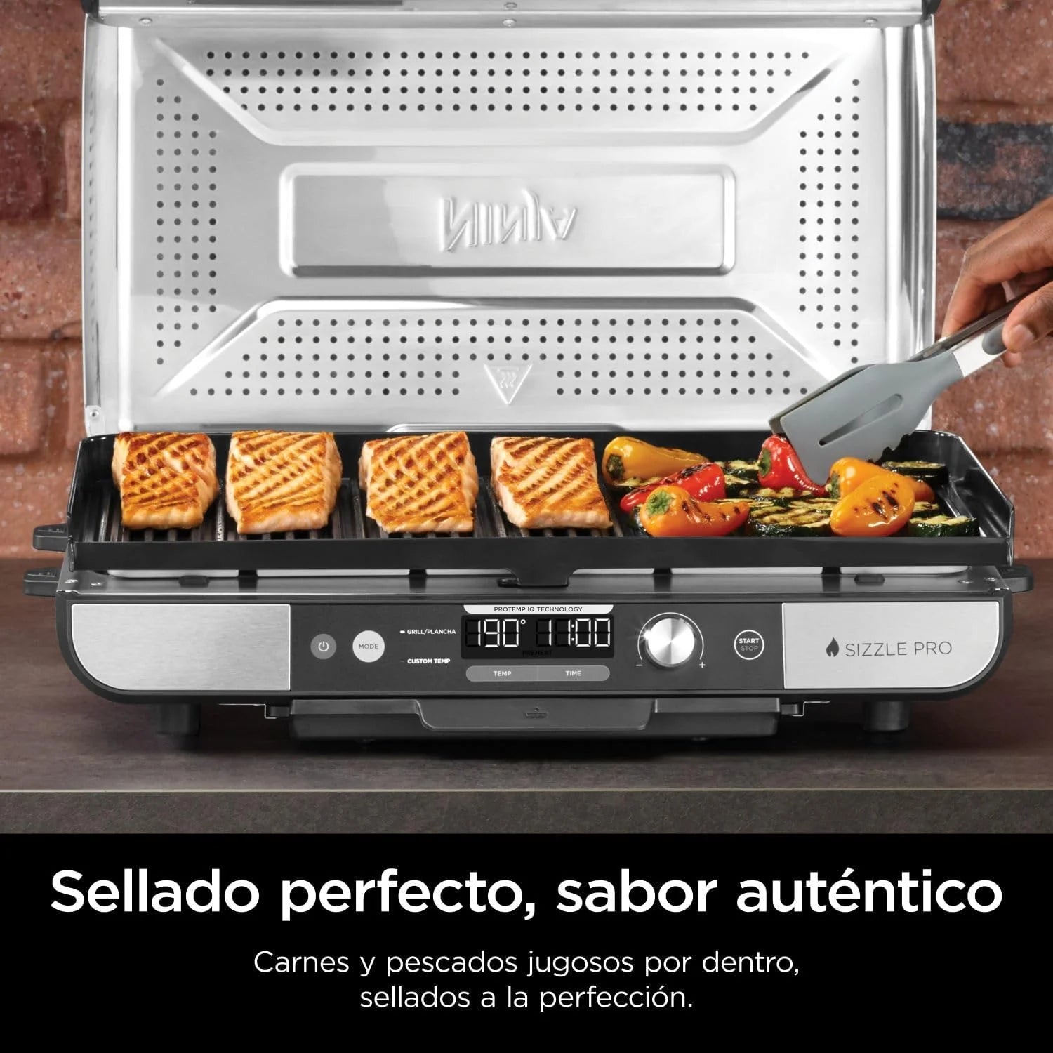 Ninja Sizzle Pro XL Indoor Grill and Griddle with Non-Stick Ceramic Griddle Plate and Griddle, Detachable Lid, Grease Catcher and Recipe Guide, Silver/Black GX101EU